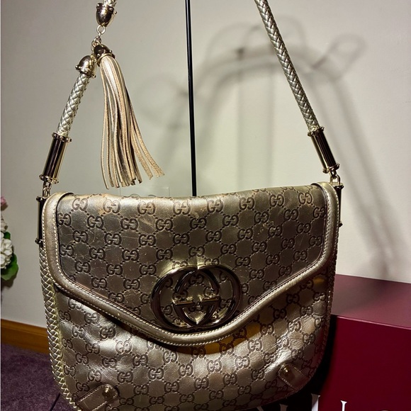 Gucci Britt Tassel Flap Bag Guccissima Metallic Gold w Tassel, dust bag and box - Picture 2 of 16